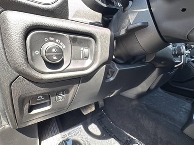 2025 RAM Ram 1500 RAM 1500 BIG HORN CREW CAB 4X4 5'7' BOX