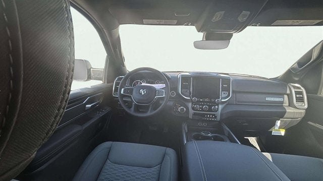 2025 RAM Ram 1500 RAM 1500 BIG HORN CREW CAB 4X4 5'7' BOX