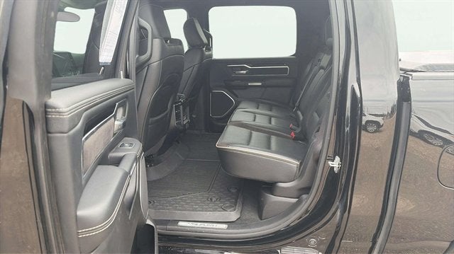 2022 RAM 1500 Laramie Crew Cab 4x4 5'7' Box