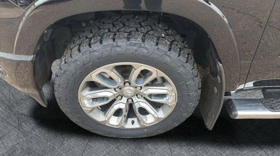 2022 RAM 1500 Laramie Crew Cab 4x4 5'7' Box