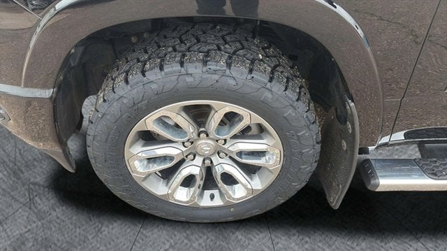 2022 RAM 1500 Laramie Crew Cab 4x4 5'7' Box