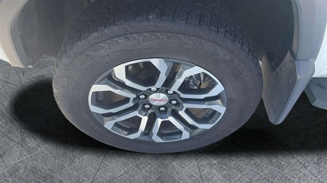 2024 GMC Canyon 4WD AT4