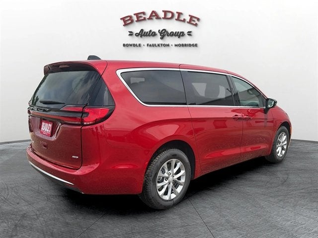 2027 Chrysler Pacifica PACIFICA SELECT AWD