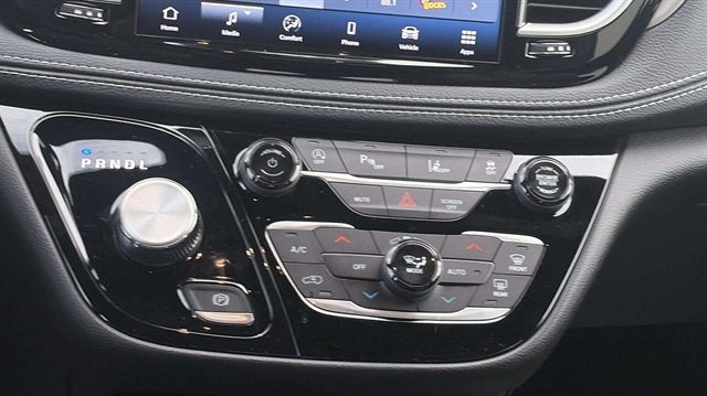 2027 Chrysler Pacifica PACIFICA SELECT AWD