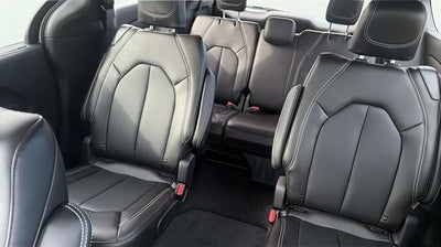 2027 Chrysler Pacifica PACIFICA SELECT AWD