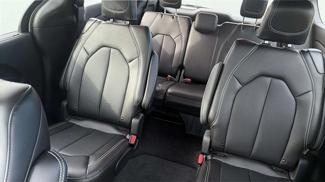 2027 Chrysler Pacifica PACIFICA SELECT AWD