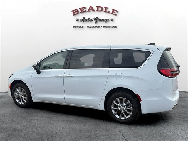 2027 Chrysler Pacifica PACIFICA SELECT AWD