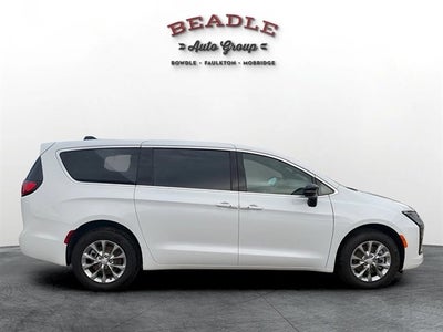 2027 Chrysler Pacifica PACIFICA SELECT AWD
