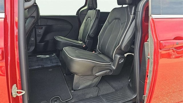2027 Chrysler Pacifica PACIFICA LIMITED AWD