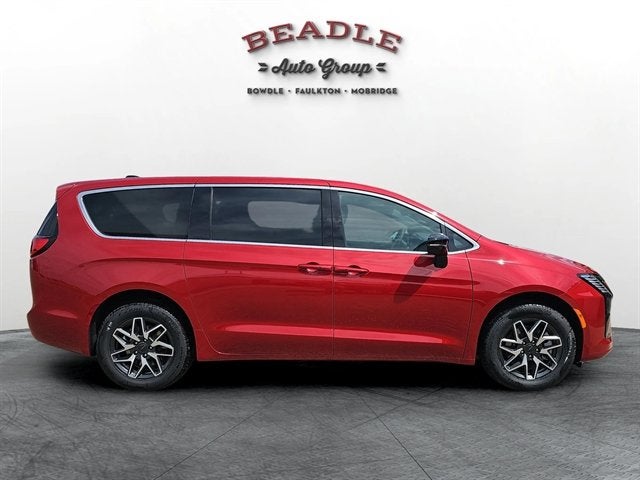 2027 Chrysler Pacifica PACIFICA LIMITED AWD