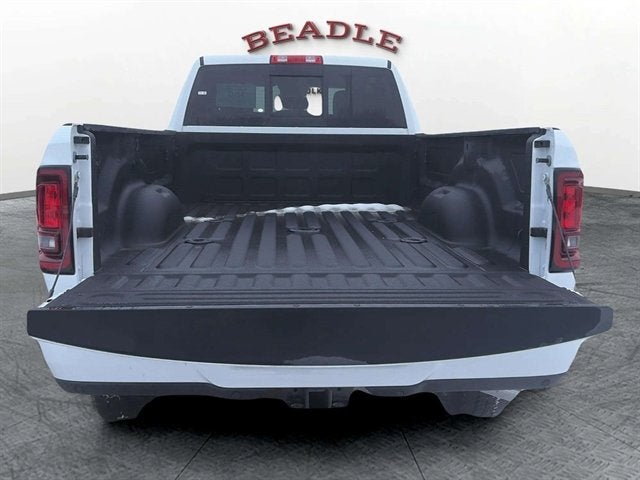 2026 RAM Ram 2500 RAM 2500 BLACK EXPRESS CREW CAB 4X4 8' BOX