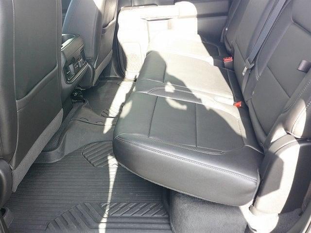 2020 Chevrolet Silverado 1500 4WD Crew Cab Short Bed RST