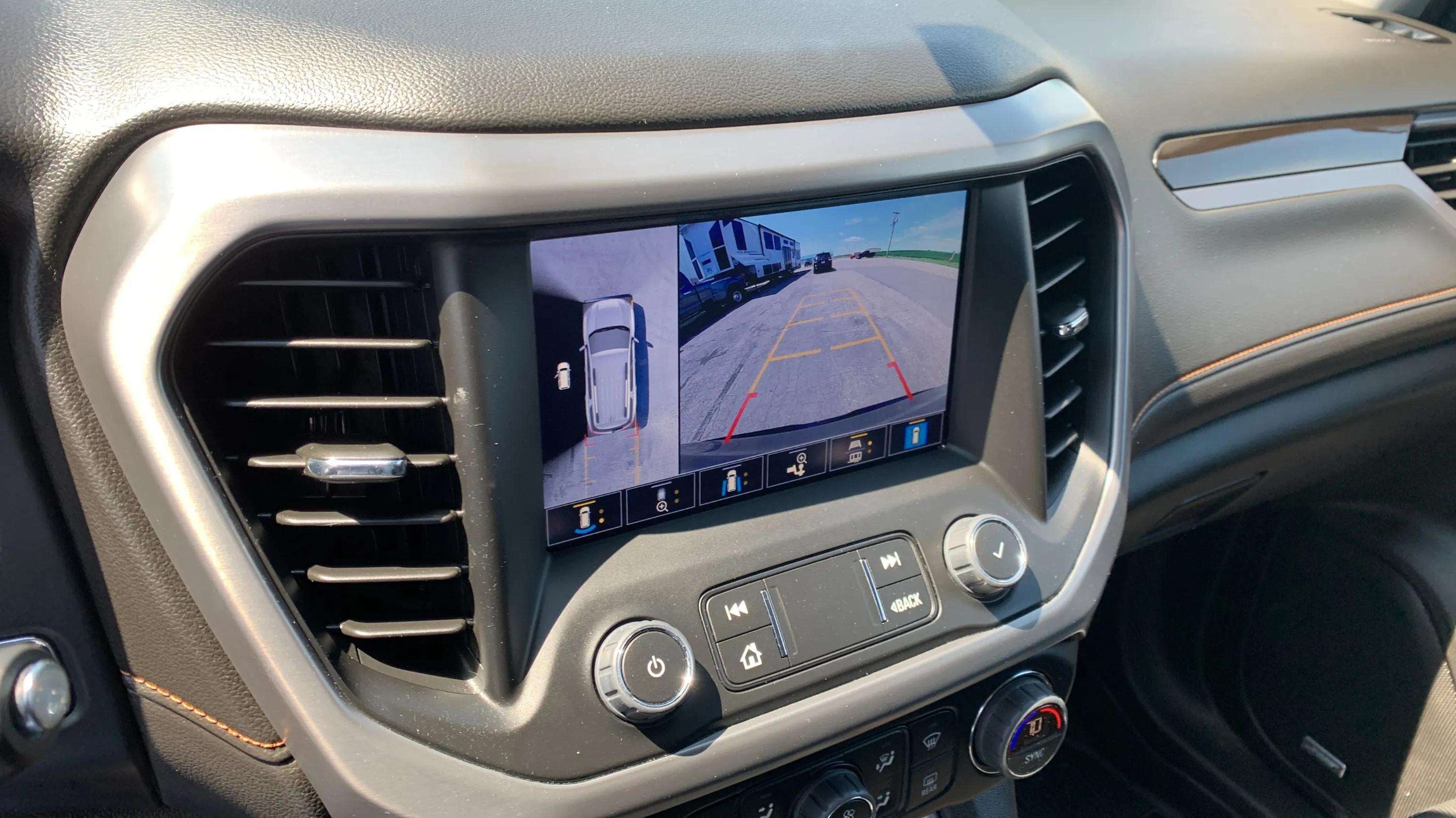 2023 GMC Acadia AT4