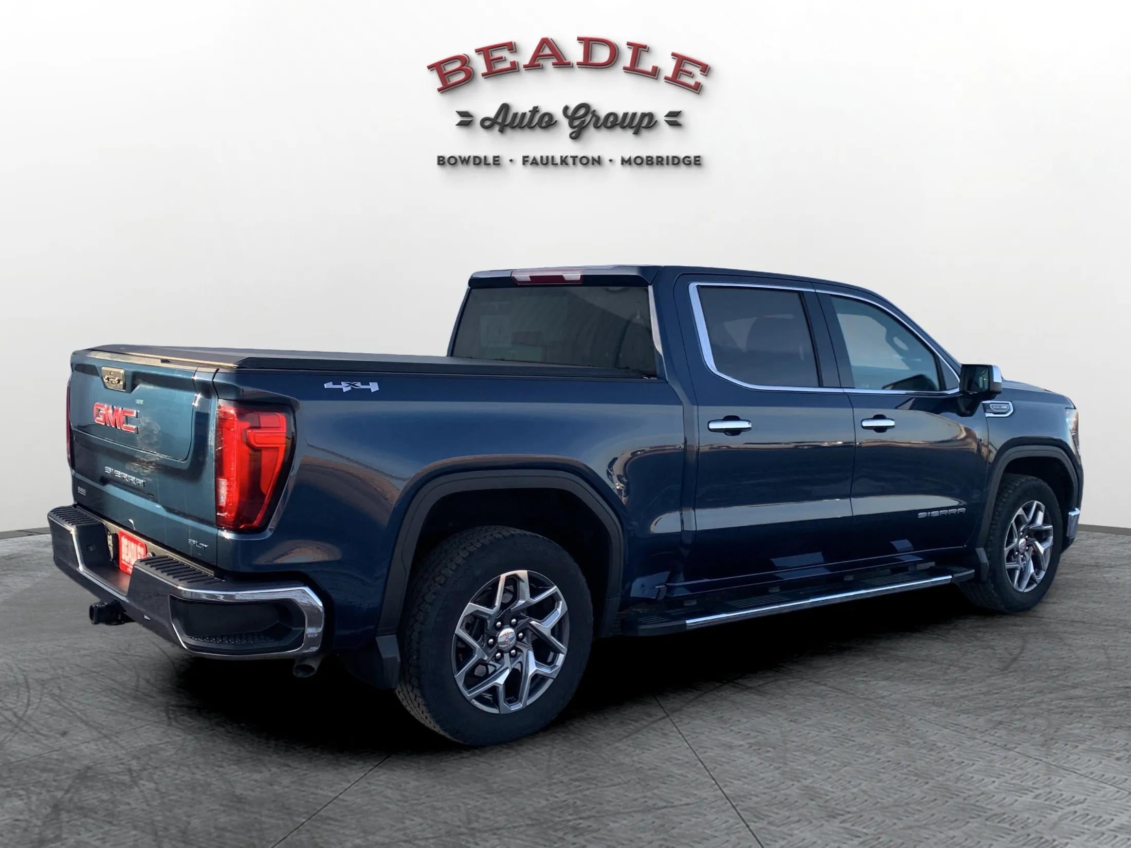 2022 GMC Sierra 1500 SLT