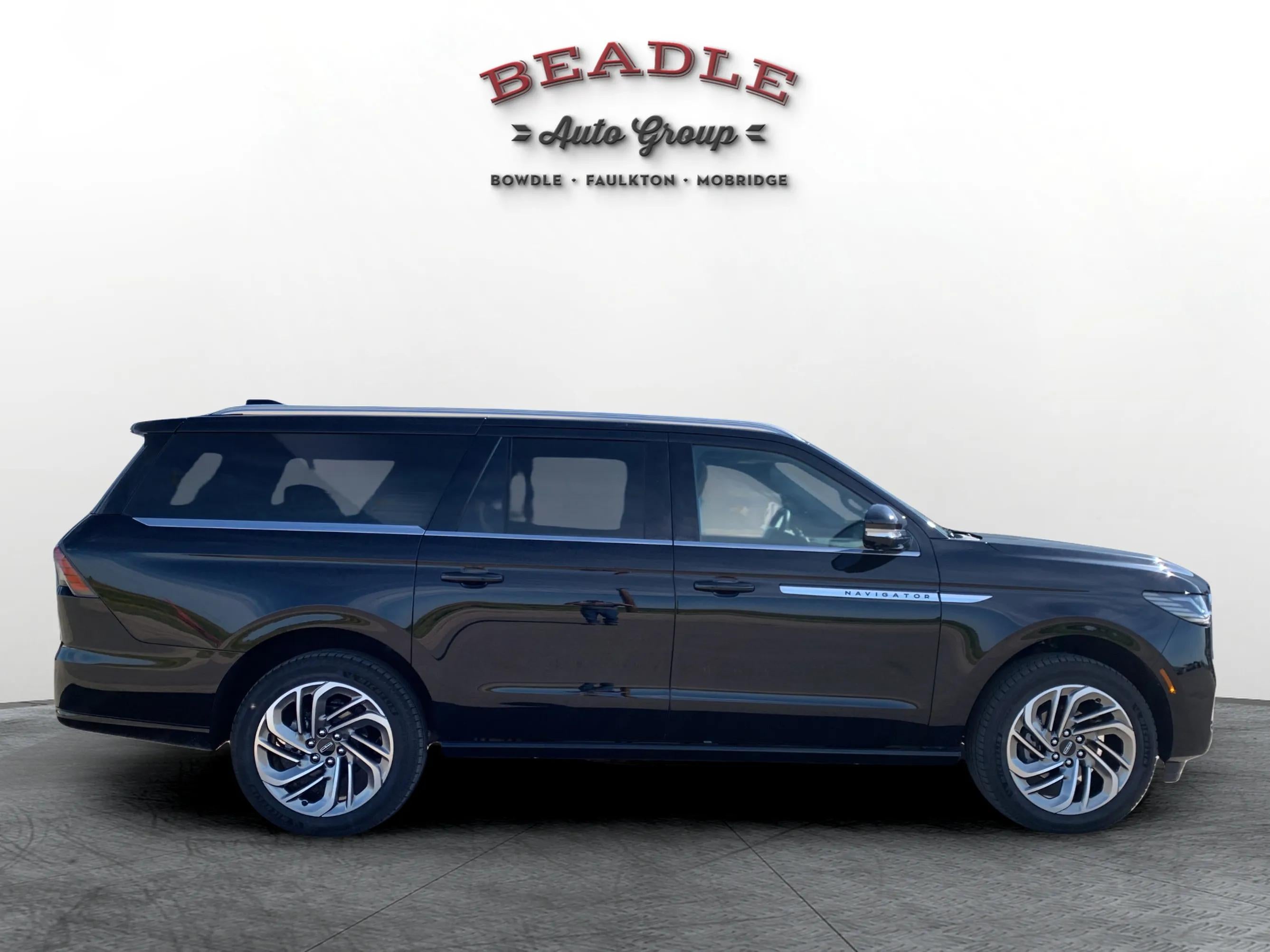 2026 Lincoln Navigator L Reserve