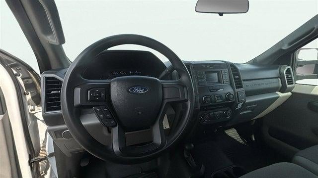2017 Ford F-450 Chassis XLT