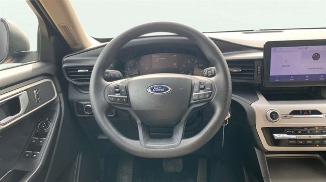 2023 Ford Explorer Base