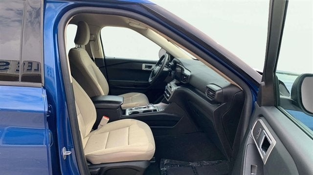 2023 Ford Explorer Base