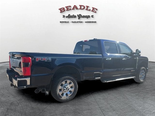 2023 Ford F-350 LARIAT