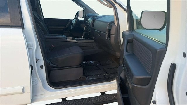 2010 Nissan Titan SE